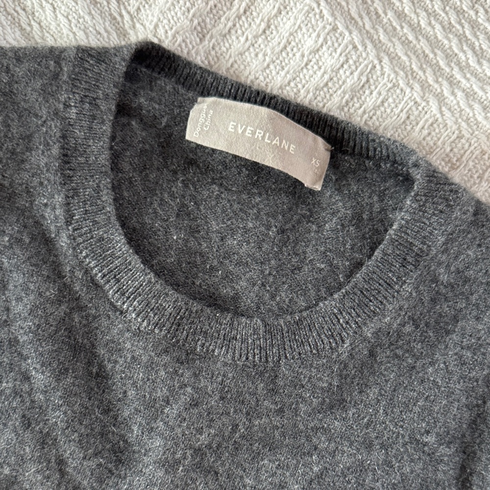 Everlane Charcoal Cashmere Sweater